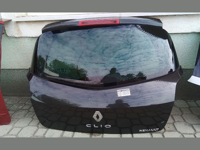 bontott RENAULT CLIO III Csomagtérajtó (Részeivel)