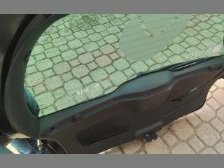 bontott RENAULT CLIO III Csomagtérajtó (Részeivel)