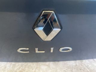 bontott RENAULT CLIO III Csomagtérajtó (Részeivel)