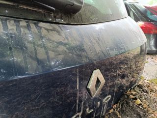 bontott RENAULT CLIO III Csomagtérajtó (Részeivel)