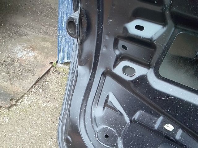 bontott RENAULT CLIO III Csomagtérajtó (Üres lemez)