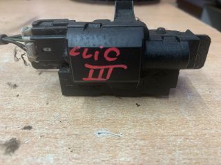 bontott RENAULT CLIO III Csomagtérajtó Zárszerkezet