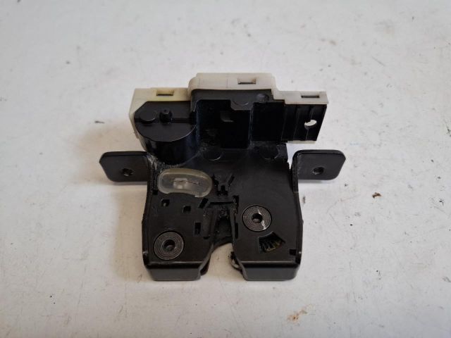 bontott RENAULT CLIO III Csomagtérajtó Zárszerkezet