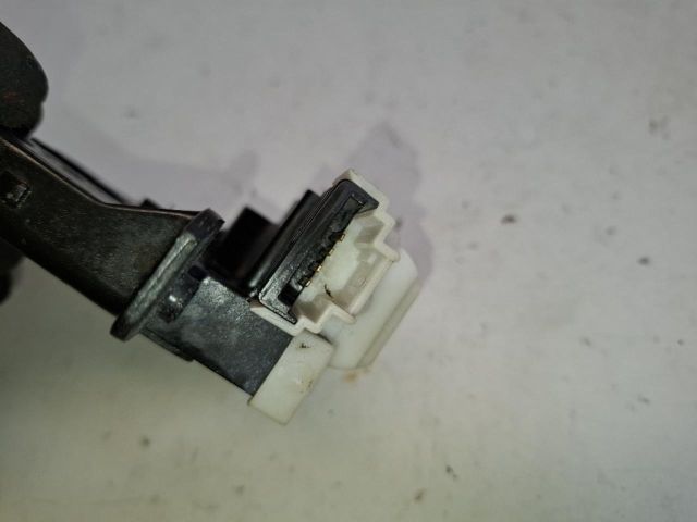 bontott RENAULT CLIO III Csomagtérajtó Zárszerkezet