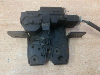 bontott RENAULT CLIO III Csomagtérajtó Zárszerkezet