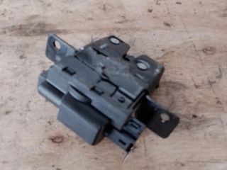 bontott RENAULT CLIO III Csomagtérajtó Zárszerkezet