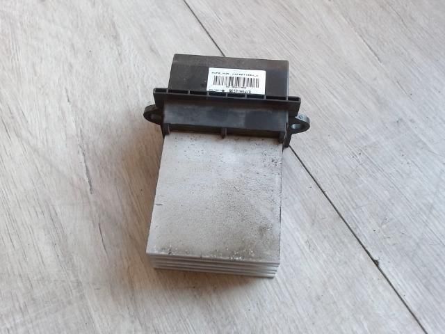 bontott RENAULT CLIO III Előtét Ellenállás Fűtőmotor