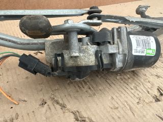 bontott RENAULT CLIO III Első Ablaktörlő Szerkezet Motorral