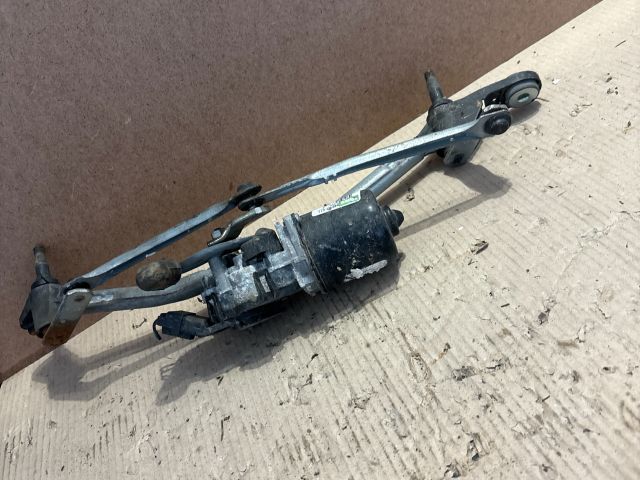 bontott RENAULT CLIO III Első Ablaktörlő Szerkezet Motorral