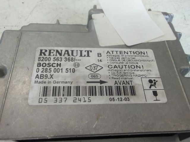 bontott RENAULT CLIO III Első Középső Ütközés Érzékelő (Homlokfalon)