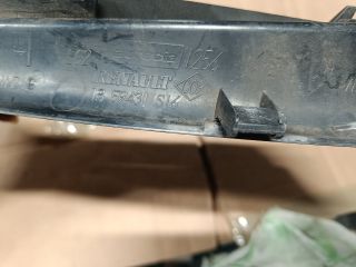 bontott RENAULT CLIO III Első Lökhárító Jobb Díszrács