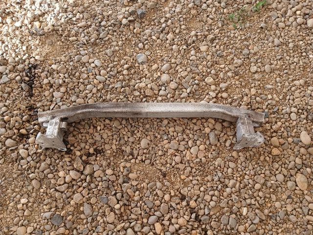 bontott RENAULT CLIO III Első Lökhárító Merevítő (Fém)