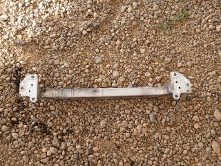 bontott RENAULT CLIO III Első Lökhárító Merevítő (Fém)