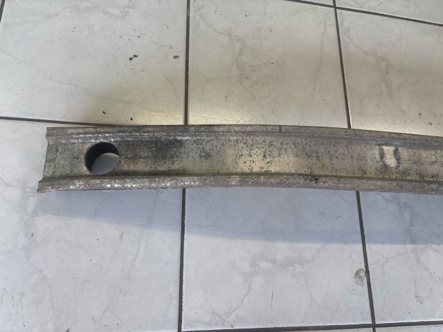 bontott RENAULT CLIO III Első Lökhárító Merevítő (Fém)