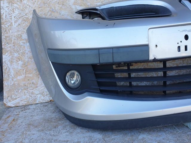 bontott RENAULT CLIO III Első Lökhárító (Részeivel)