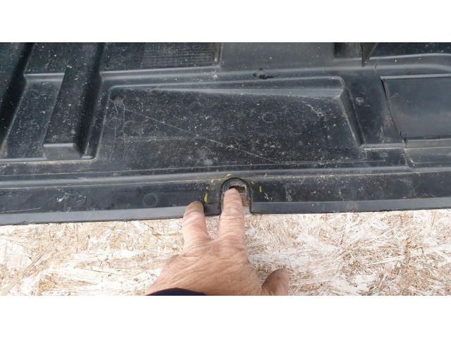 bontott RENAULT CLIO III Első Lökhárító (Részeivel)