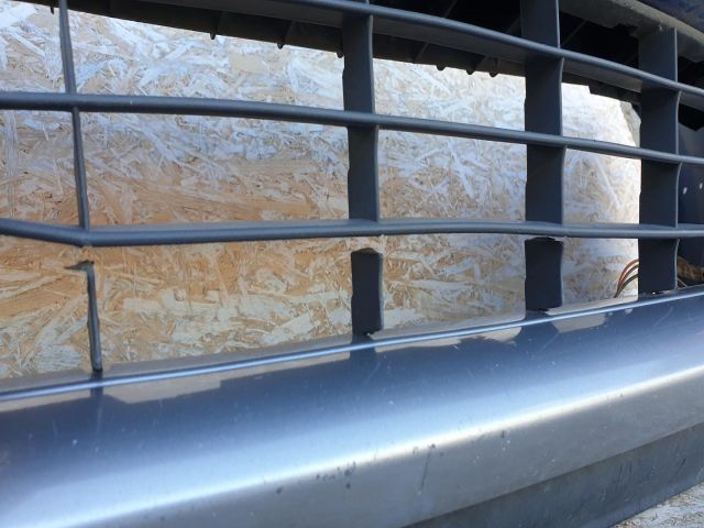 bontott RENAULT CLIO III Első Lökhárító (Részeivel)