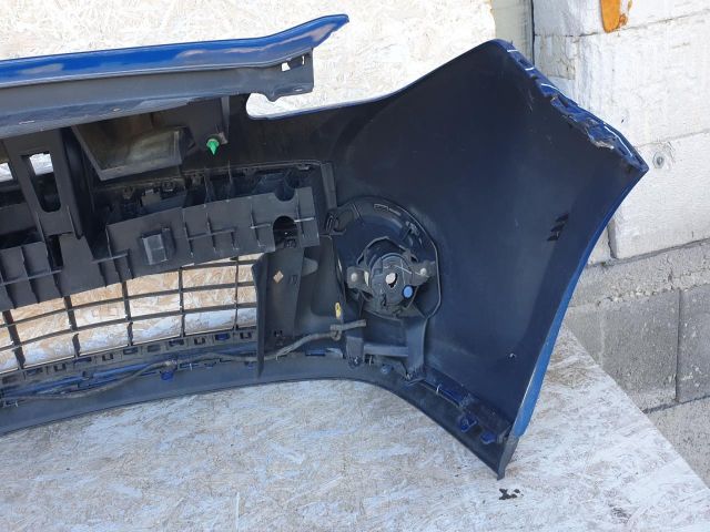 bontott RENAULT CLIO III Első Lökhárító (Részeivel)