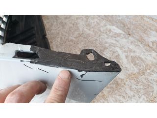 bontott RENAULT CLIO III Első Lökhárító (Részeivel)