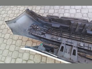 bontott RENAULT CLIO III Első Lökhárító (Részeivel)