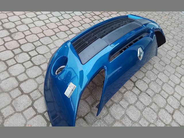 bontott RENAULT CLIO III Első Lökhárító (Részeivel)