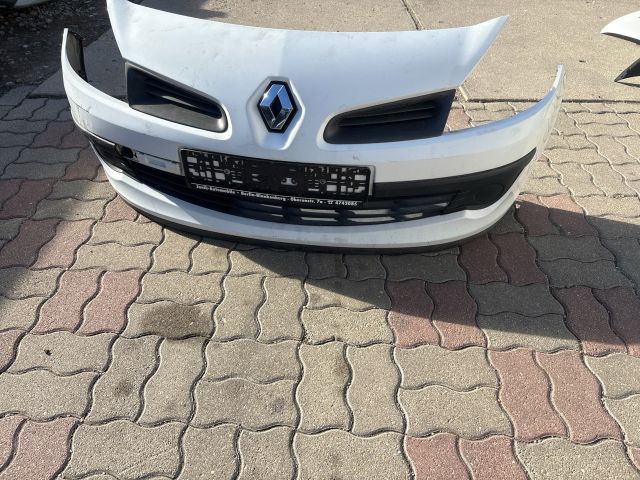 bontott RENAULT CLIO III Első Lökhárító (Részeivel)