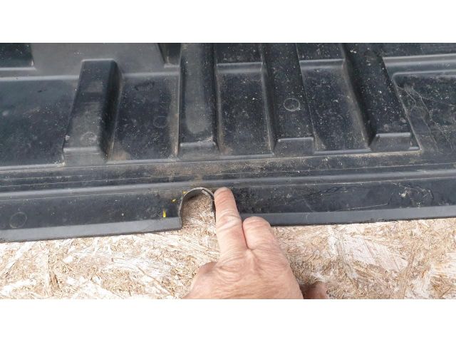 bontott RENAULT CLIO III Első Lökhárító (Részeivel)