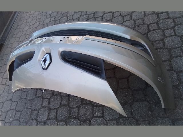 bontott RENAULT CLIO III Első Lökhárító (Részeivel)