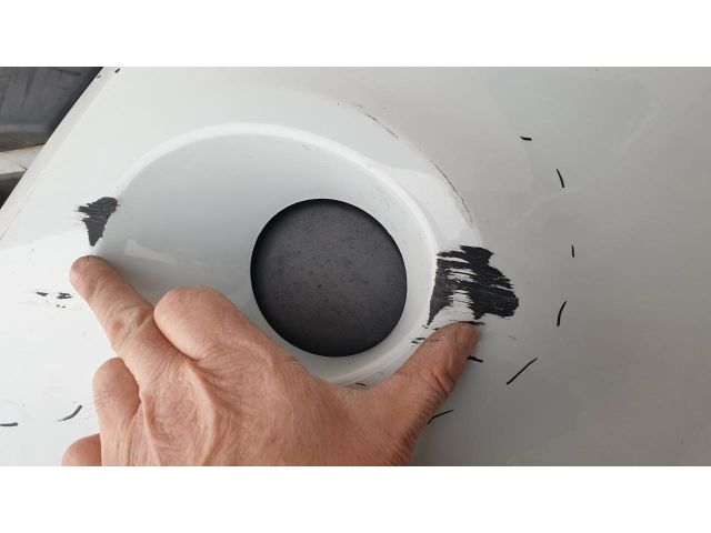 bontott RENAULT CLIO III Első Lökhárító (Részeivel)