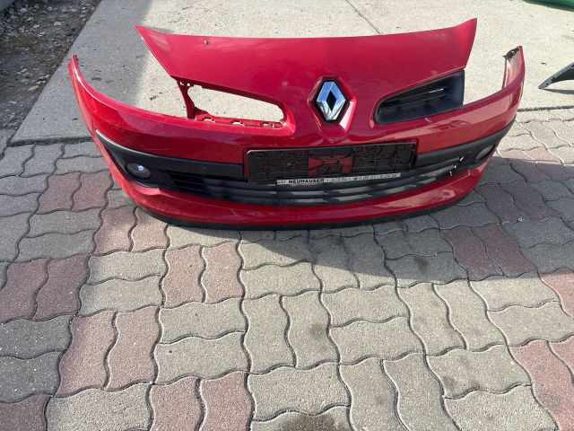 bontott RENAULT CLIO III Első Lökhárító (Részeivel)