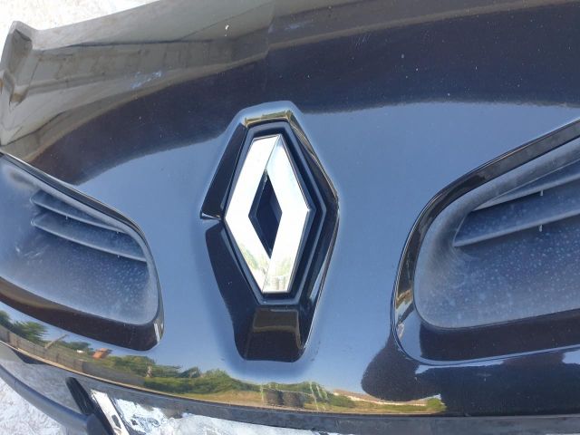 bontott RENAULT CLIO III Első Lökhárító (Részeivel)