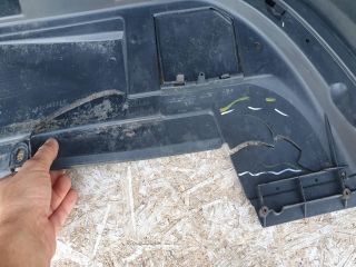 bontott RENAULT CLIO III Első Lökhárító (Részeivel)