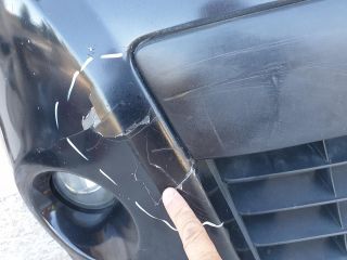 bontott RENAULT CLIO III Első Lökhárító (Részeivel)