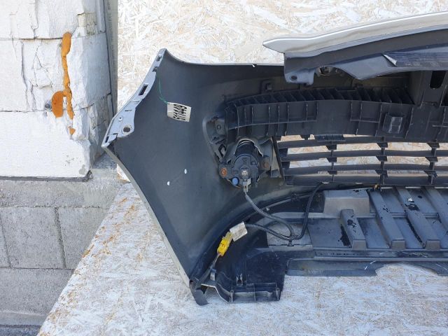 bontott RENAULT CLIO III Első Lökhárító (Részeivel)