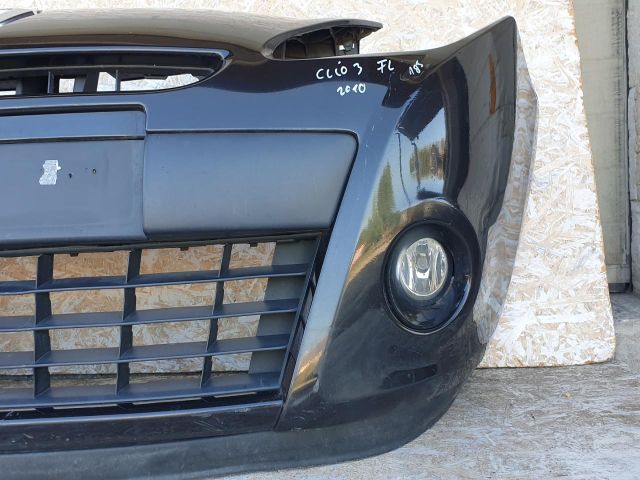 bontott RENAULT CLIO III Első Lökhárító (Részeivel)