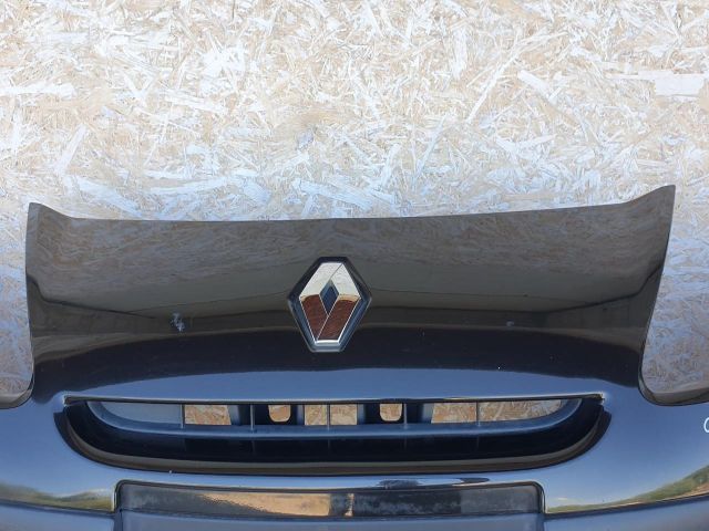 bontott RENAULT CLIO III Első Lökhárító (Részeivel)