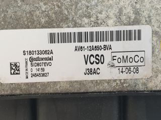 bontott RENAULT CLIO III Első Lökhárító (Részeivel)