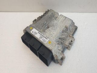 bontott RENAULT CLIO III Első Lökhárító (Részeivel)