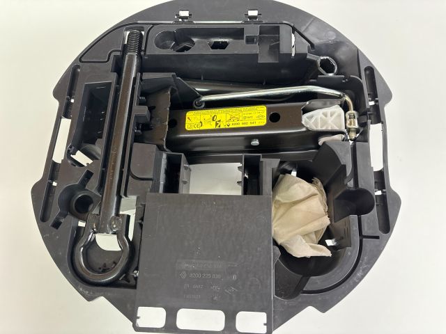 bontott RENAULT CLIO III Emelő