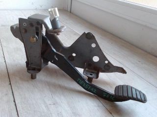 bontott RENAULT CLIO III Fékpedál