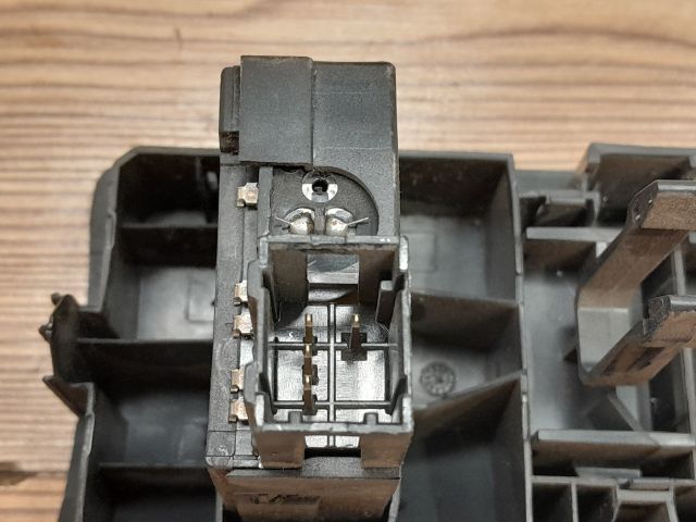 bontott RENAULT CLIO III Fényszórómagasság Állító Kapcsoló