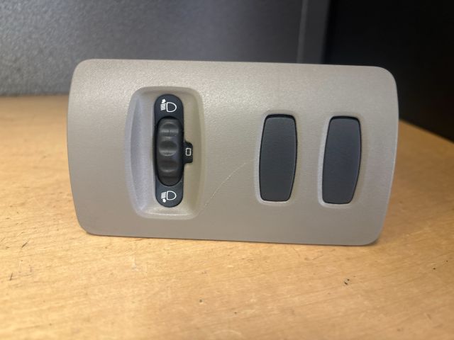 bontott RENAULT CLIO III Fényszórómagasság Állító Kapcsoló