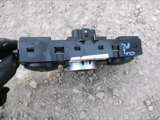 bontott RENAULT CLIO III Fűtéskapcsoló (digit klímás)