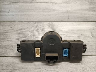 bontott RENAULT CLIO III Fűtéskapcsoló (digit klímás)