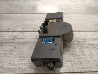 bontott RENAULT CLIO III Fűtéskapcsoló (digit klímás)