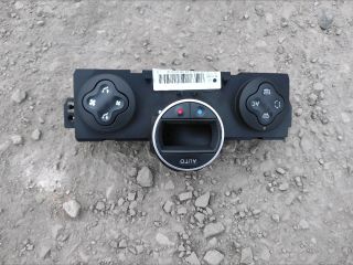 bontott RENAULT CLIO III Fűtéskapcsoló (digit klímás)