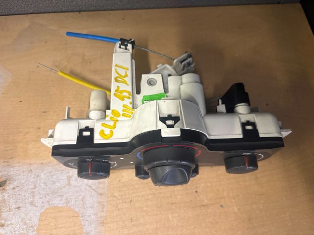 bontott RENAULT CLIO III Fűtéskapcsoló (manuális klímás)