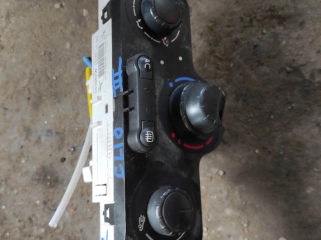 bontott RENAULT CLIO III Fűtéskapcsoló (manuális klímás)