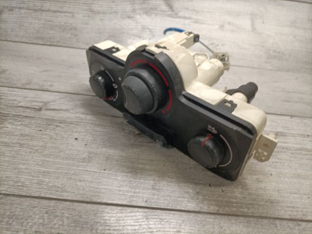 bontott RENAULT CLIO III Fűtéskapcsoló (manuális klímás)