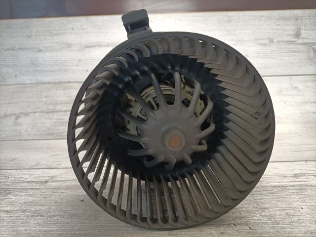 bontott RENAULT CLIO III Fűtőmotor (Klímás)